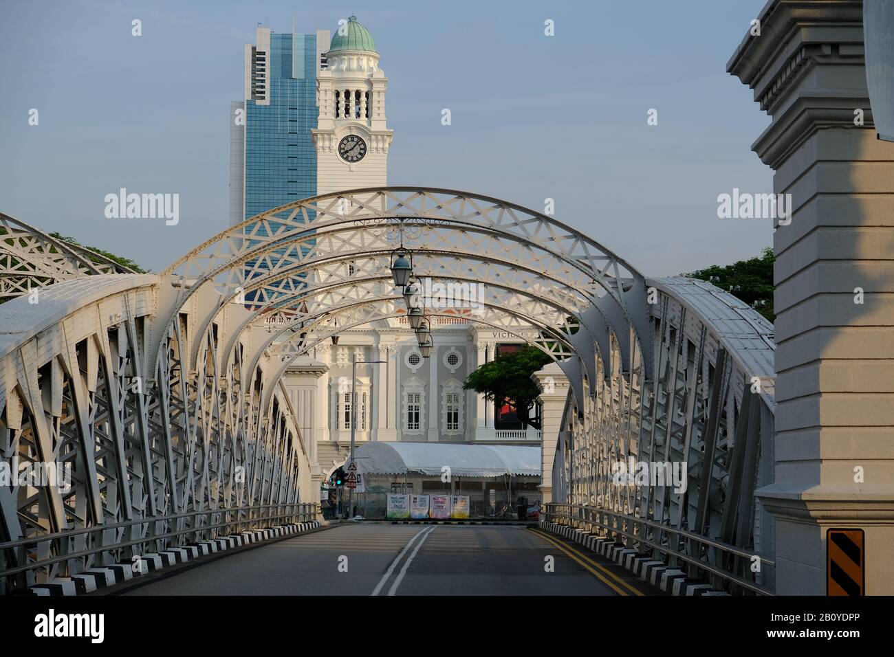 Singapur - Anderson Bridge und Victoria Theatre Stockfoto