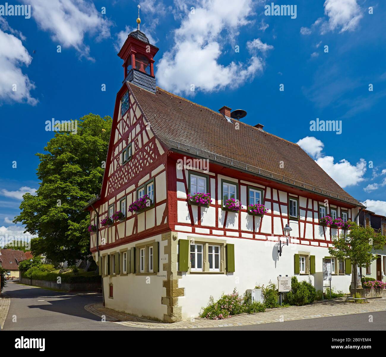 Rathaushälften in Tiefenstockheim, Landkreis Kitzingen, Unterfranken, Bayern, Deutschland, Stockfoto