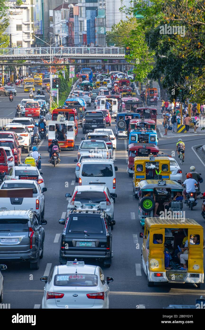 Hauptverkehrszeit an einem Freitagnachmittag, Cebu City, Philippinen Stockfoto