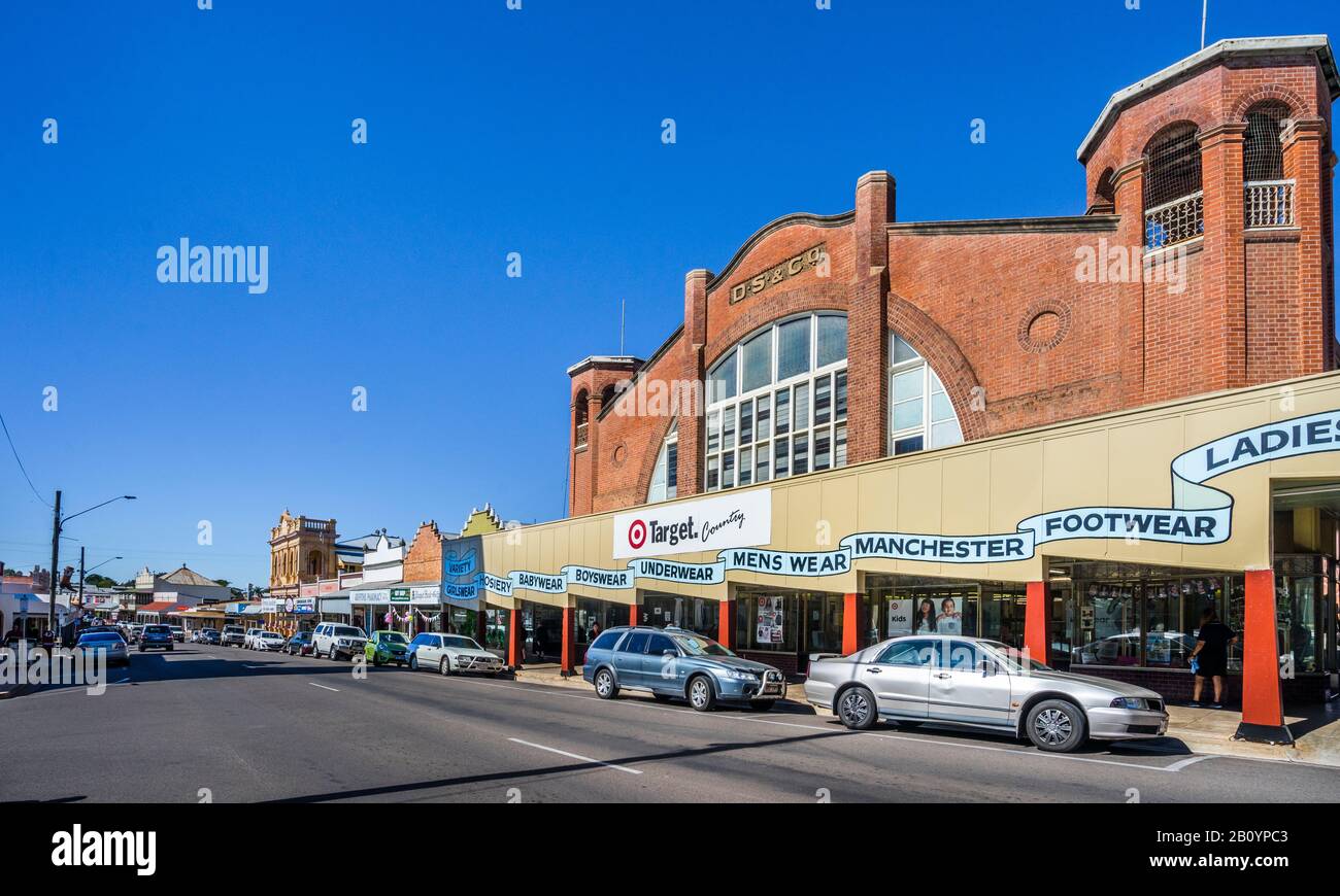 Das unter Denkmalschutz stehende Kaufhaus von Pollard in der Gill Street, Charters Towers, im Norden von Queensland, Australien Stockfoto