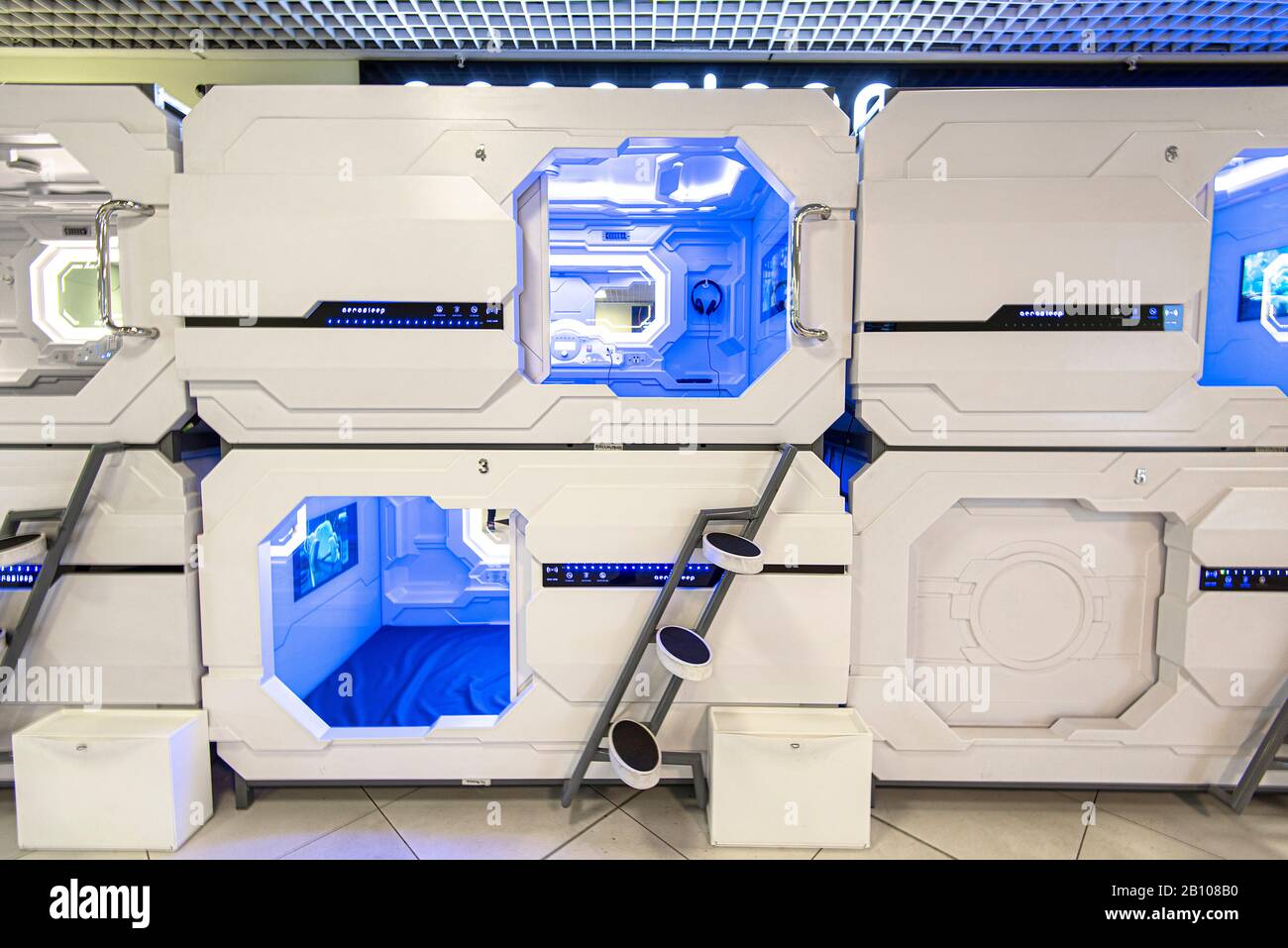 Moskau - DEC 27: Capsel Hotels, Sheremet'evo Airport in Moskau am 27. Dezember. 2019 in Russland Stockfoto