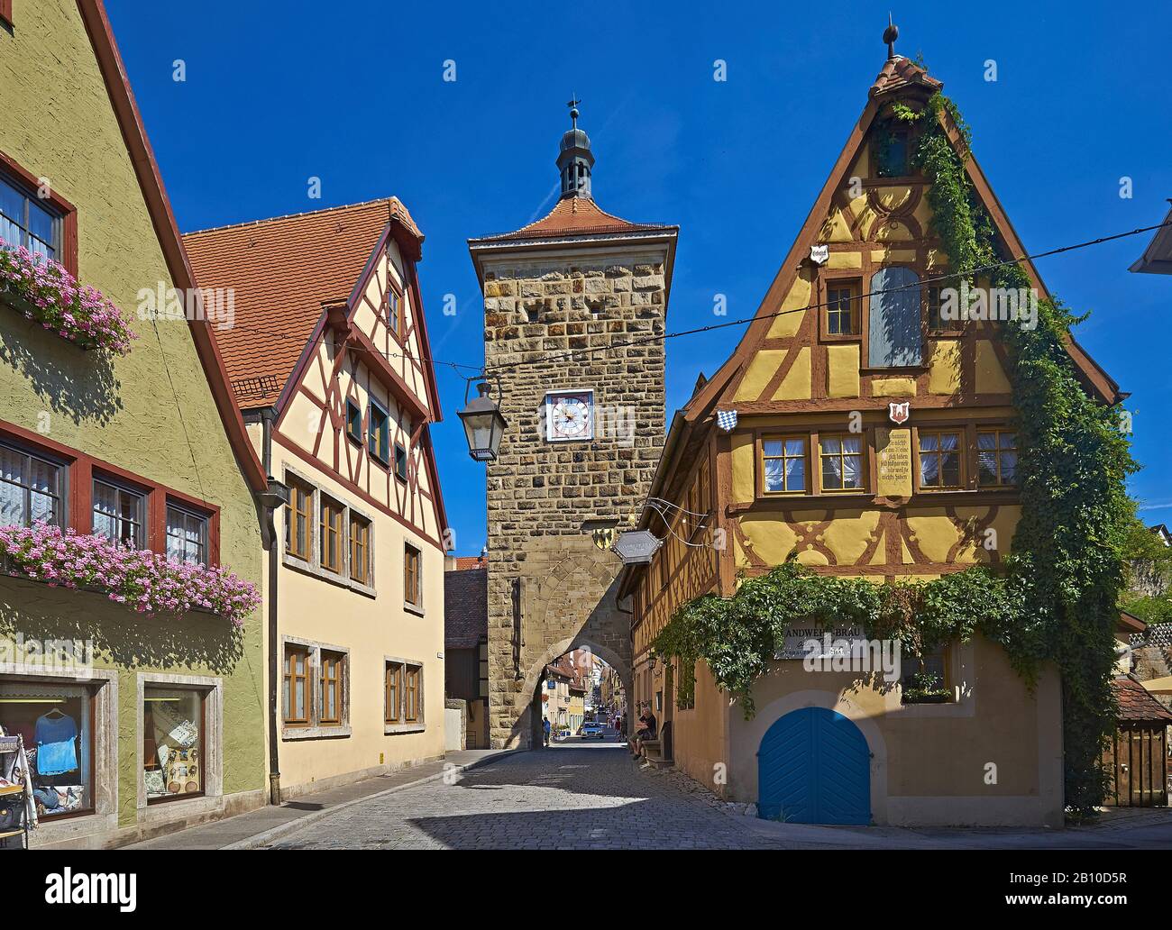 Spitalgasse mit Siebersturm, Rothenburg ob der Tauber, Mittelfranken, Bayern, Deutschland Stockfoto