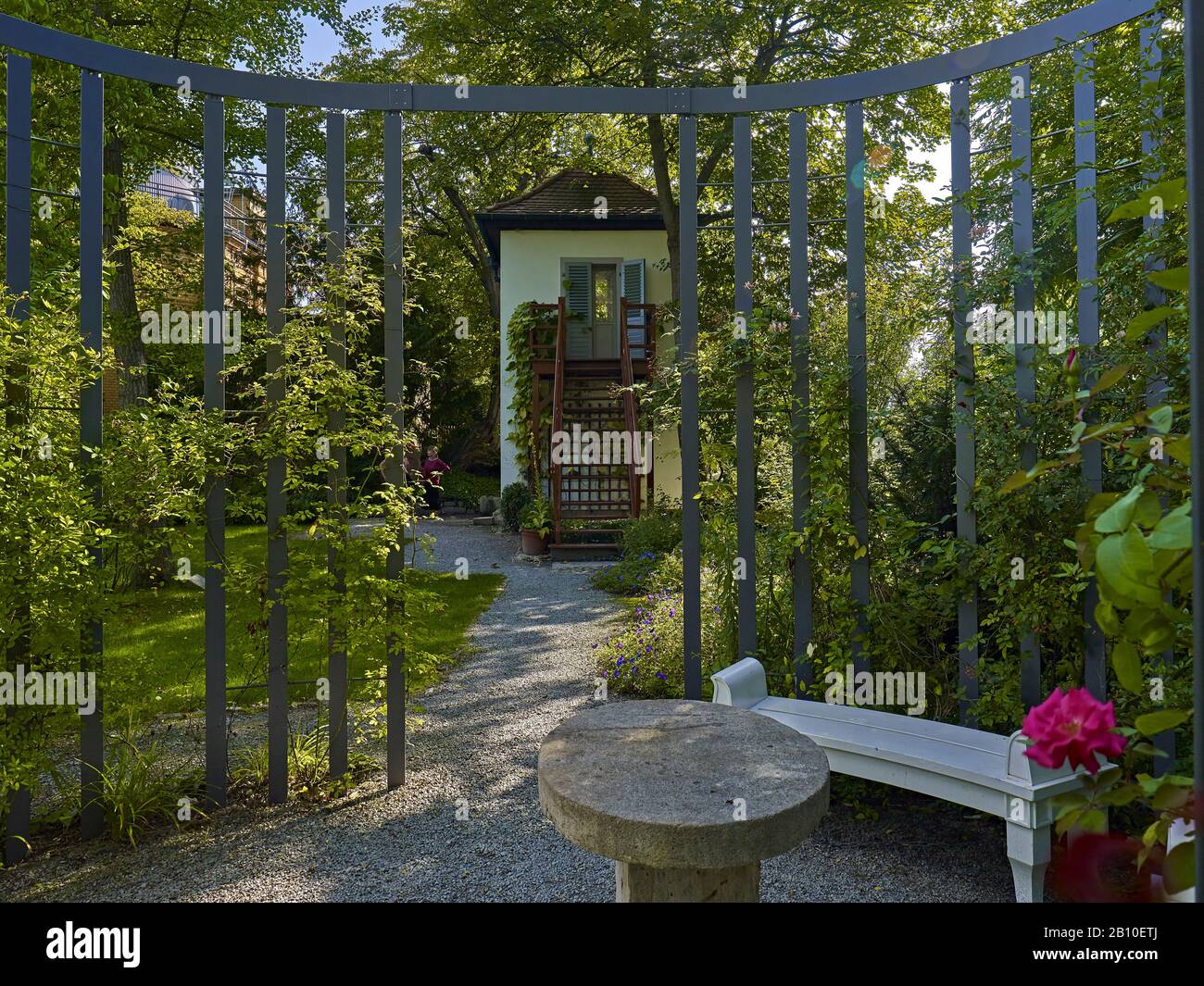 Gartenpinkeln im Schillergarten in Jena, Thüringen, Deutschland Stockfoto