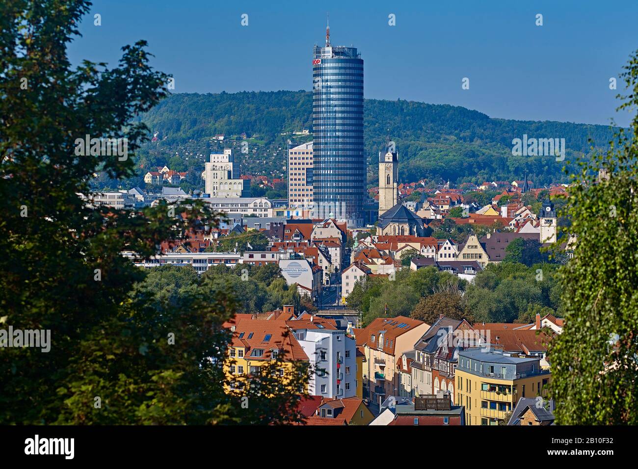 Blick auf das Zentrum mit Intershoptower in Jena, Thüringen, Deutschland Stockfoto