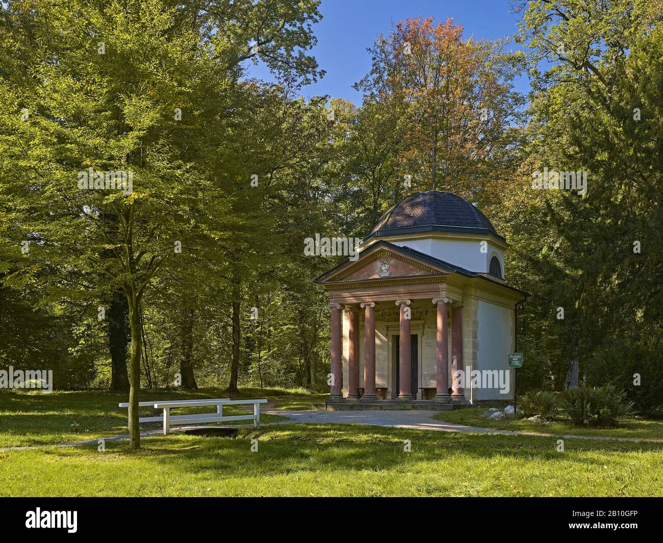 Tempel der Freundschaft im Park Schönbusch in Aschaffenburg, Unterfranken, Bayern, Deutschland Stockfoto