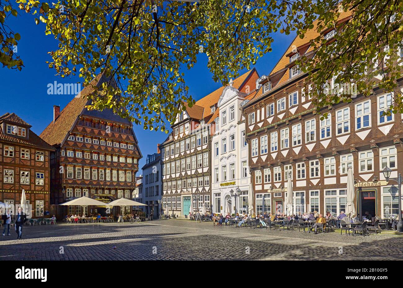 Markt in hildesheim mit knochenhauseramtshaus Fotos und Bildmaterial