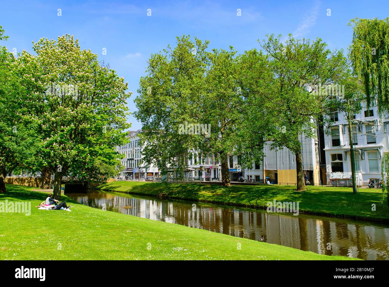 Wasserstraßen und Park im Stadtzentrum von Rotterdam, Niederlande Stockfoto