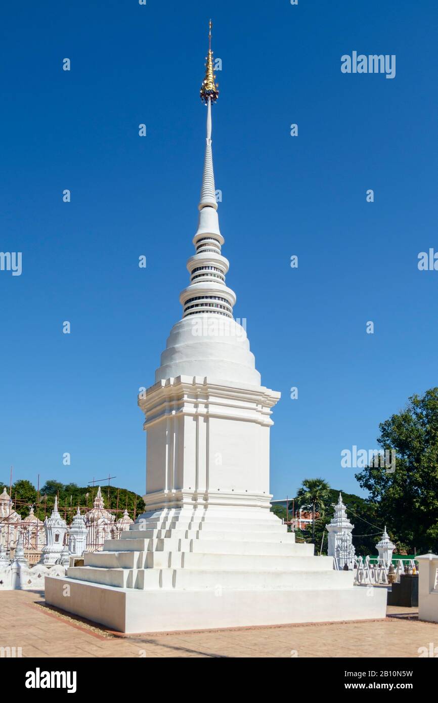 Chedi im Wat Phra Singh Tempelkomplex, Chiang Mai, Thailand Stockfoto