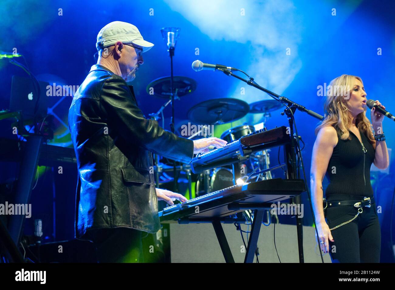 Birmingham, Großbritannien. Februar 2020. Tiny Electronic Pets bieten im Rathaus von Birmingham einen Halt als Teil der Tour "1980" von Midge Ure. © Ken Harrison Stockfoto