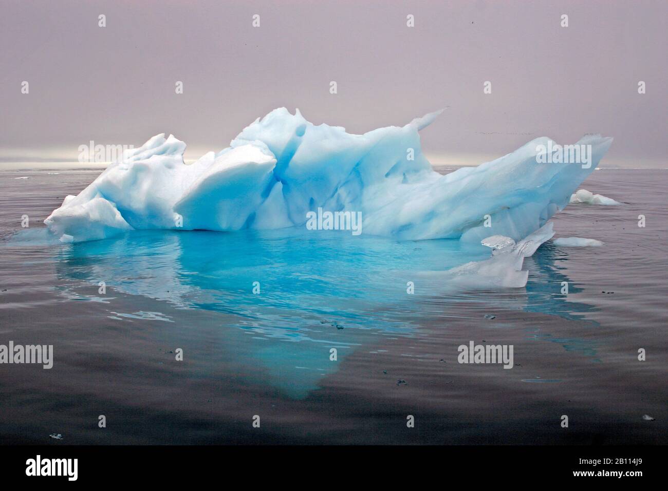 Eisberg, Norwegen, Spitzbergen, Alkefjellet Stockfoto