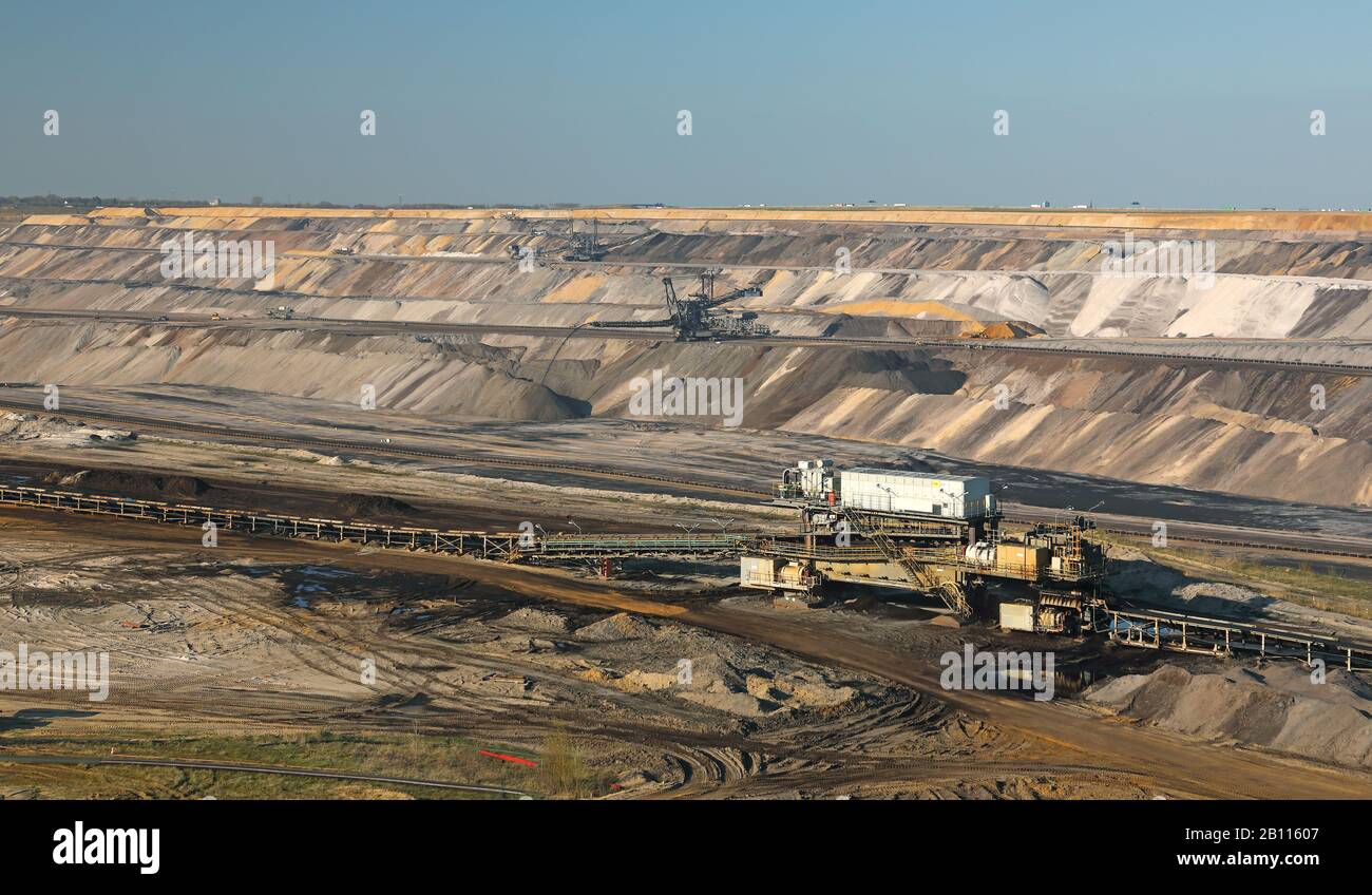Blick von Skywalk auf den Kohlebau Garzweiler, Deutschland, Nordrhein-Westfalen, Jackerath Stockfoto