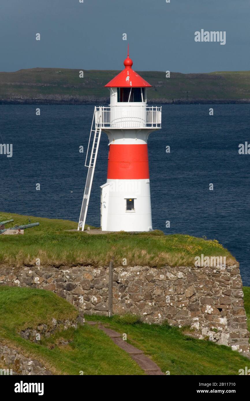 Leuchtturm von Torshavn, Dänemark, Färöer, Streymoy, Thorshaven Stockfoto