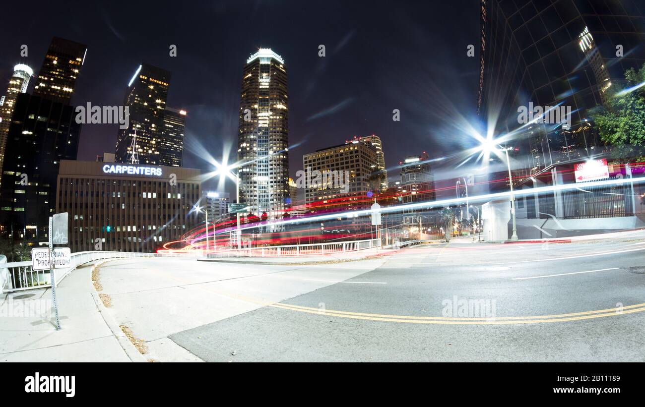 Die Innenstadt von Los Angeles bei Nacht, Kalifornien, USA Stockfoto