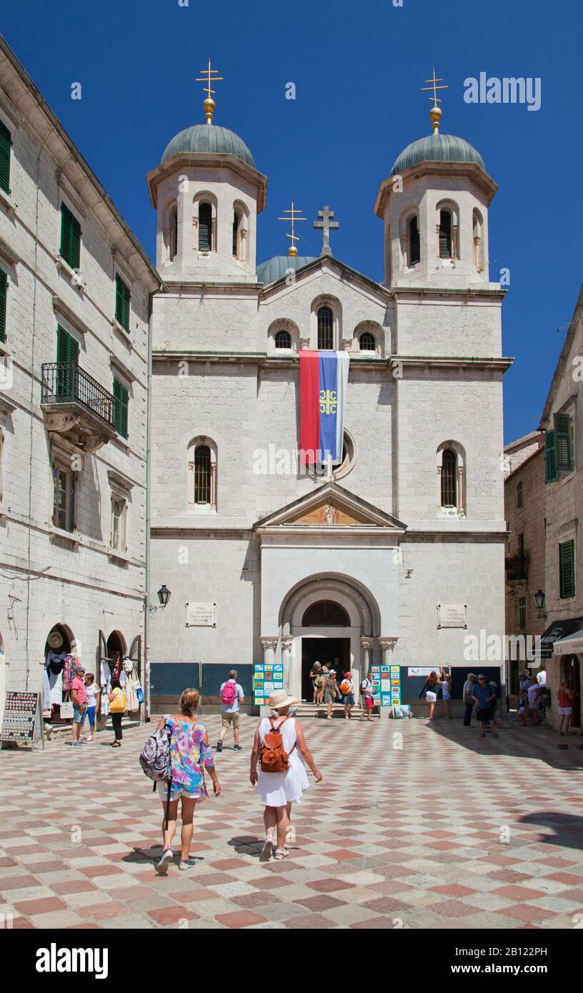 St.-Nikolaus-Kirche, St. Luke's Square, Altstadt, Kotor, Montenegro, Europa Stockfoto