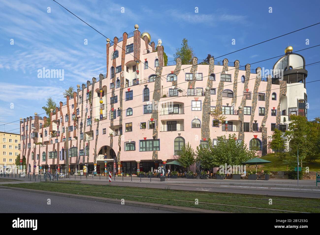 Die Grüne Zitadelle von Friedensreich Hundertwasser in Magdeburg, Sachsen-Anhalt, Deutschland Stockfoto