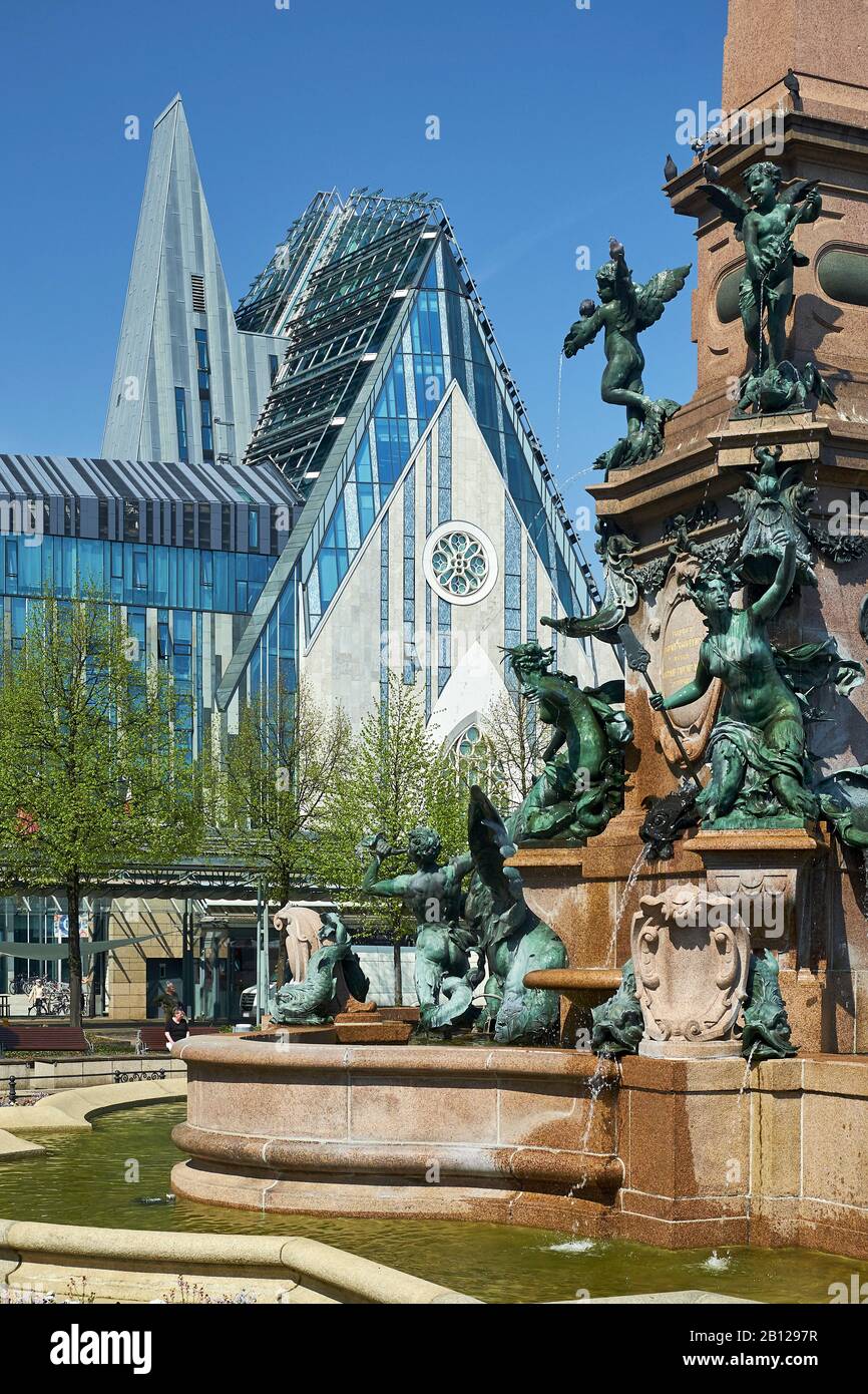 Augustusplatz mit neuen Augusteum und Mendebrunnen, Leipzig, Sachsen, Deutschland Stockfoto