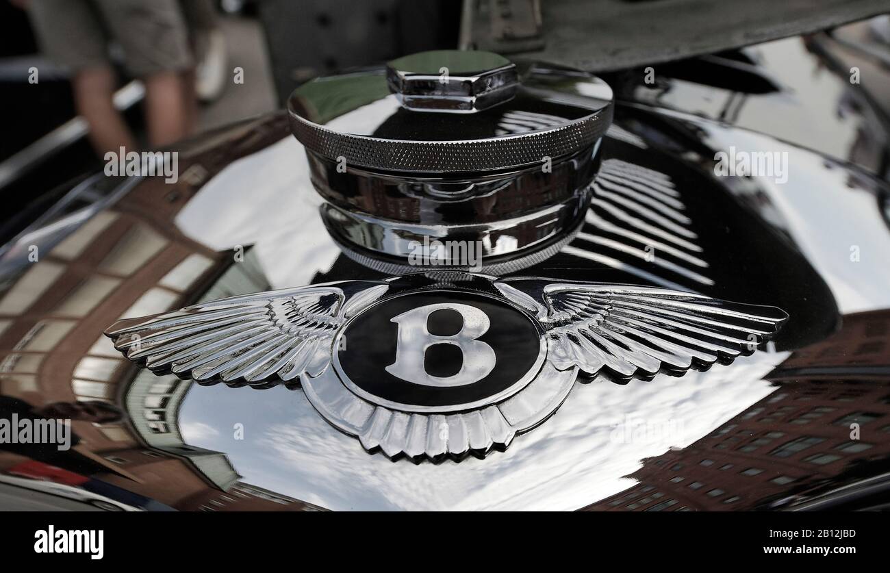 Bentley, Bonnet und Kühlerlogo, Oldtimer, Hamburg - Berlin KLASSIK Rallye, Prototype Museum Hamburg, Hafencity, Hamburg, Deutschland, Europa Stockfoto