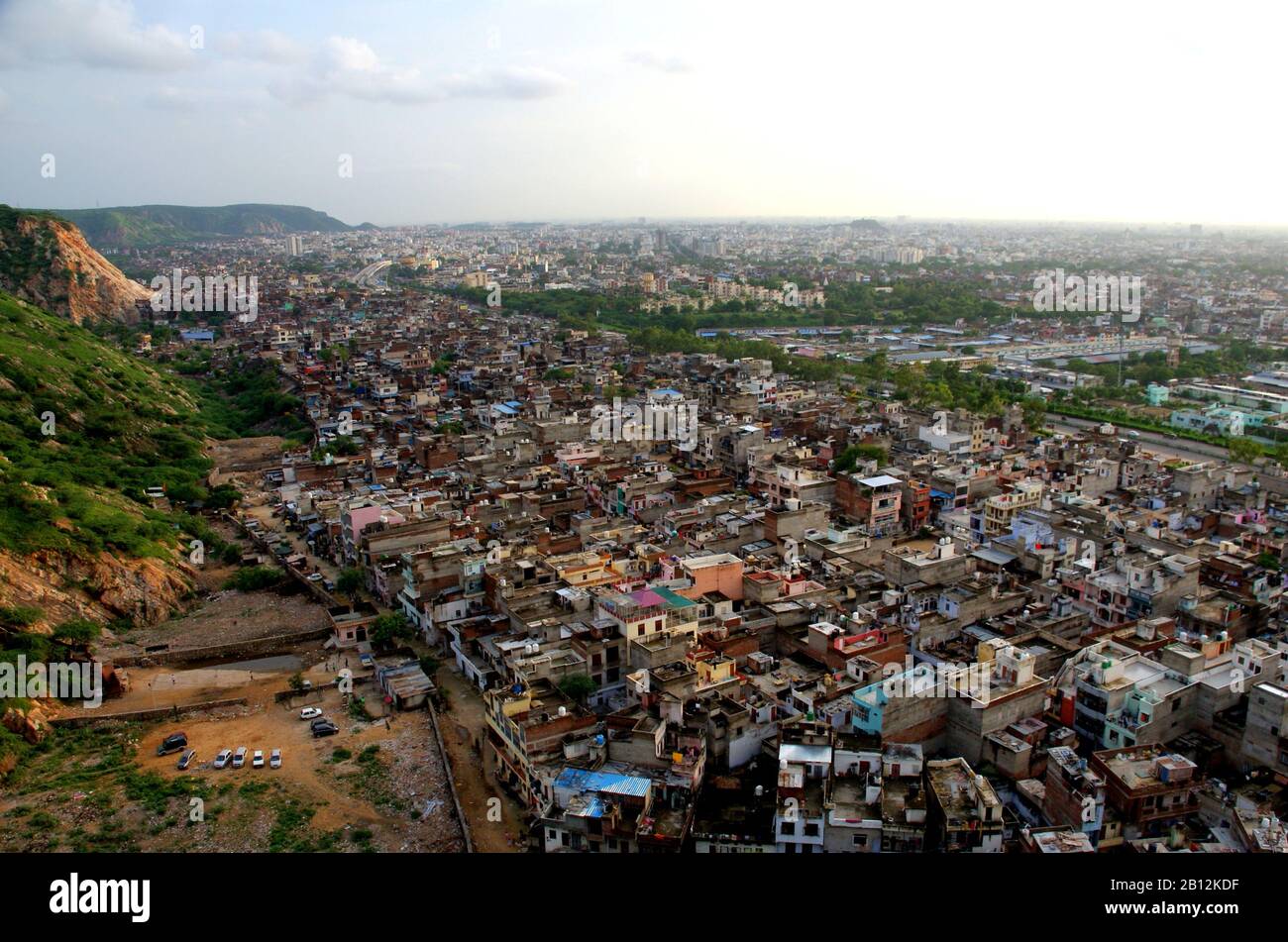 Am Abend vom Affenpalast aus wunderschön über Jaipur City Stockfoto