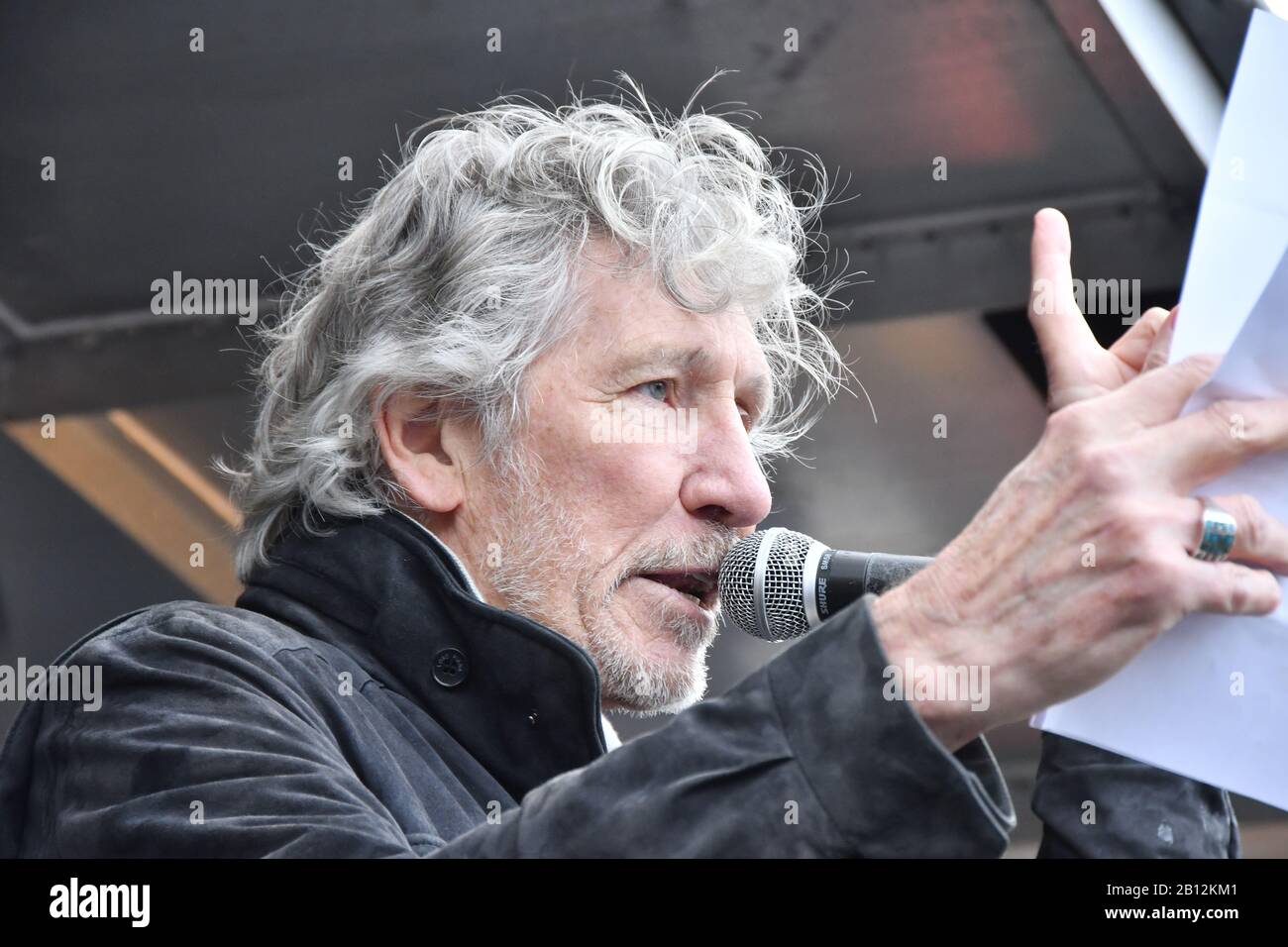 London, Großbritannien. Februar 2020. Roger Waters von Pink Floyd Protest gegen Julian Assange Auslieferung Free Speech ist keine Verbrechen, am 22. Februar 2020 in London, UK Credit: Picture Capital/Alamy Live News Stockfoto