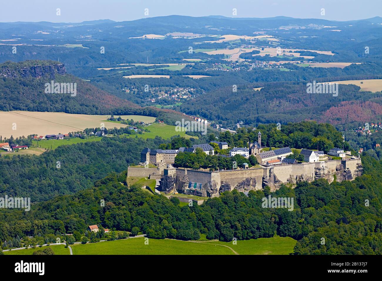 Lilienstein und Festung Königstein, Sachsen, Deutschland Stockfoto