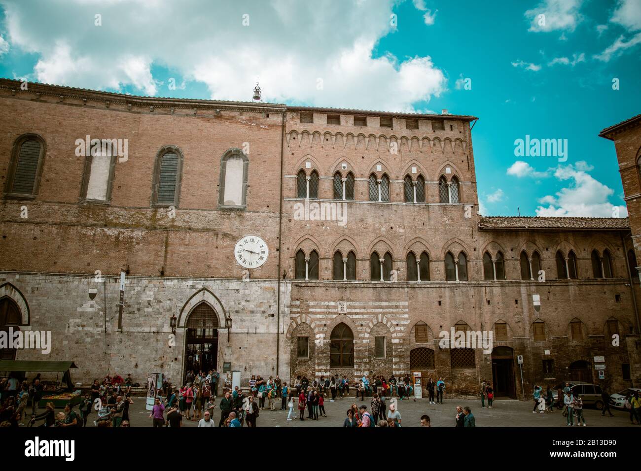 Santa Maria della Scala Museum Complex / Piazza del Duomo in Siena, Toskana, Italien Stockfoto