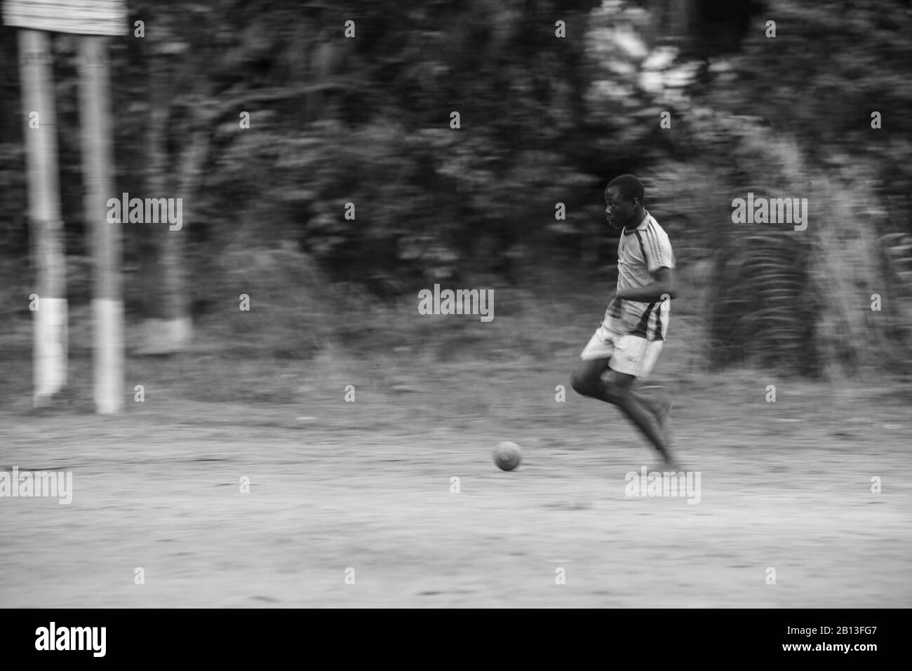 Straßenfußball, Demokratische Republik Kongo, Afrika Stockfoto