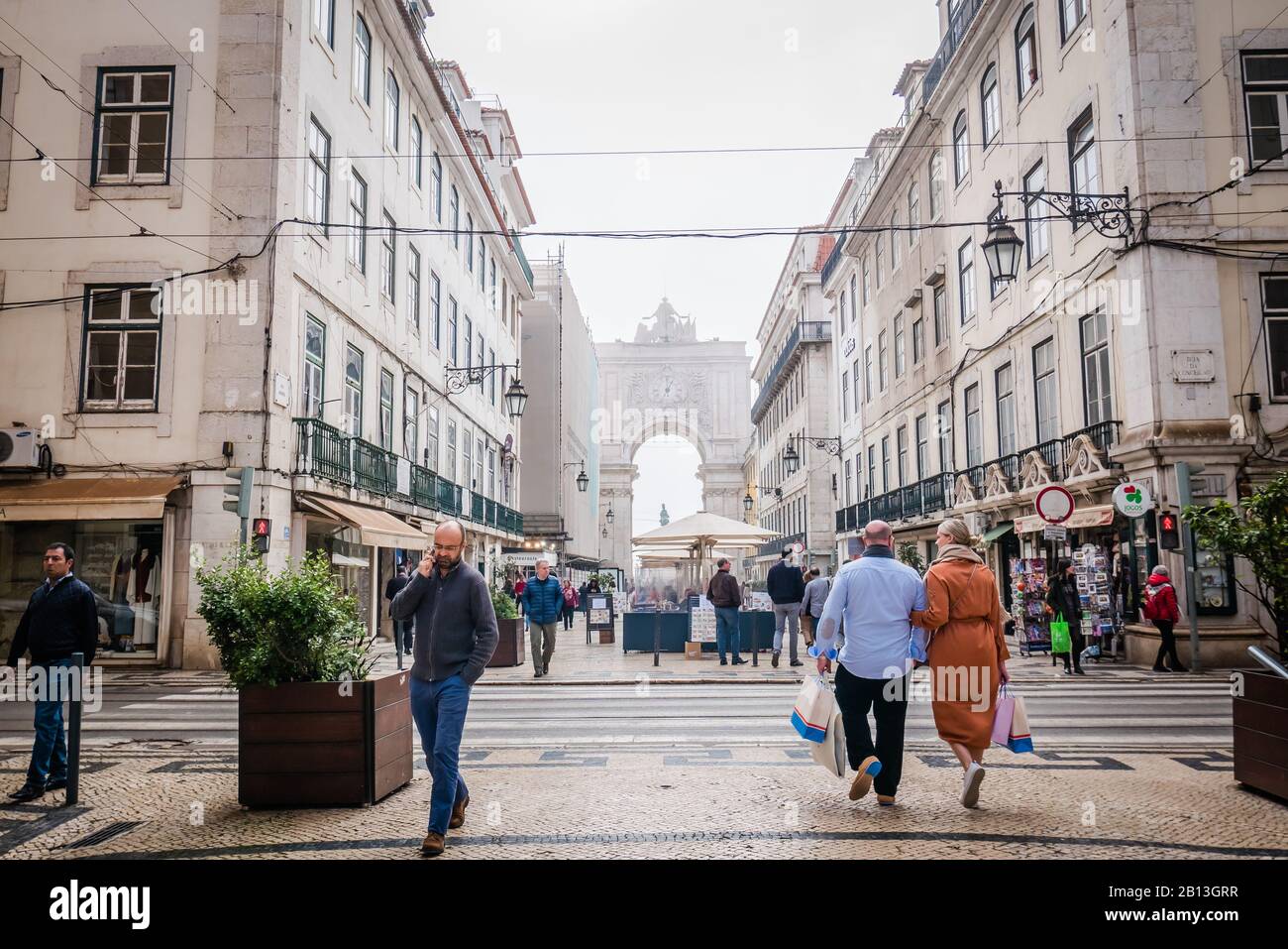 Rua Augusta ist eine schöne historische Straße in Lissabon, Portugal beliebt bei Touristen Stockfoto