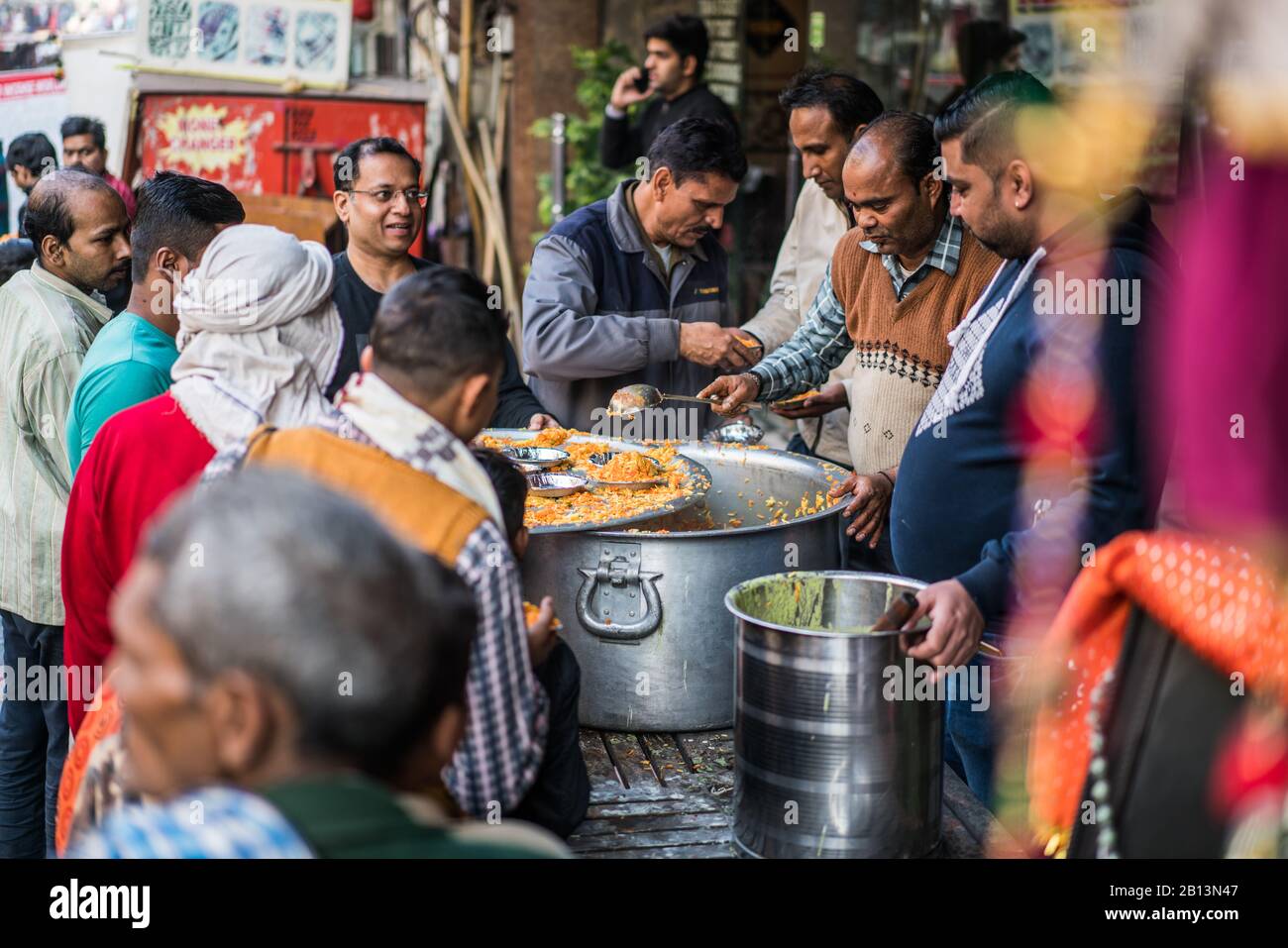 Kostenlose Lebensmittel für lokale Menschen, Neu-Delhi, Indien, Asien Stockfoto
