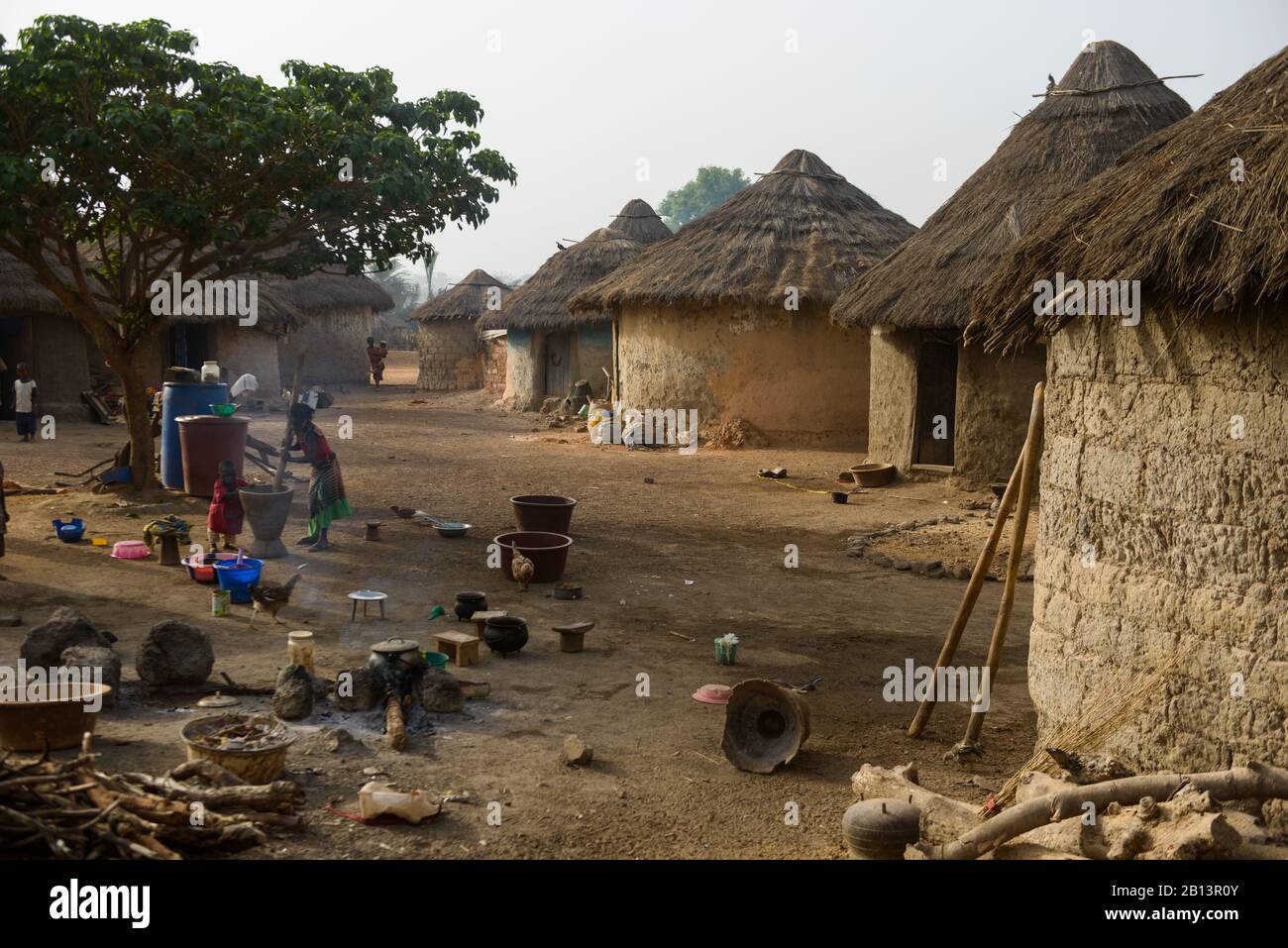 Das Dorfleben in Guinea Stockfoto