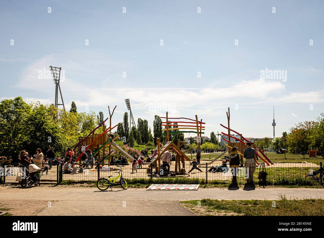 Mauerpark Garten Stockfotos Und Bilder Kaufen Alamy