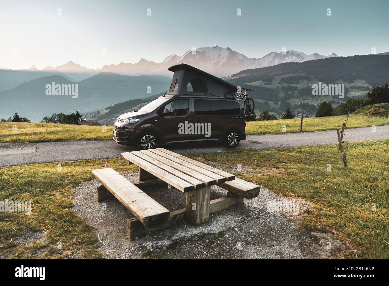 Fahrt Auf Der Straße, Südeuropa Stockfoto