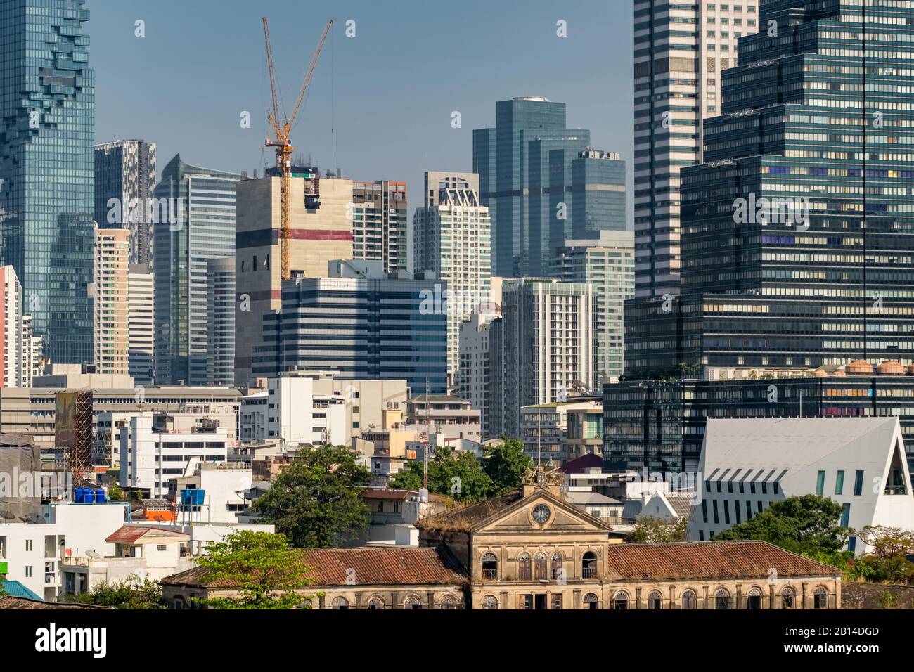 Skyline von Bangkok und Business Wolkenkratzer am Chaopraya River Stockfoto