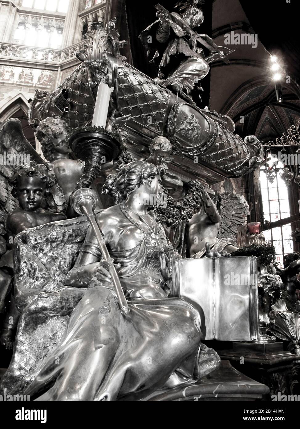 Grab Des Johannes Von Nepomuk In Der Kathedrale Des Heiligen Vitus, Prag, Tschechien Stockfoto