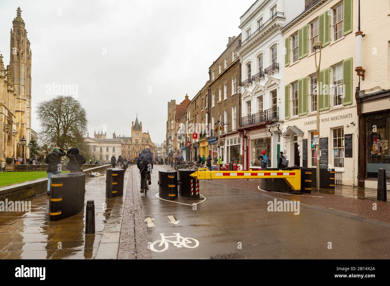 King's Parade Anti-Terror-Barriere, Cambridge, Großbritannien Stockfoto