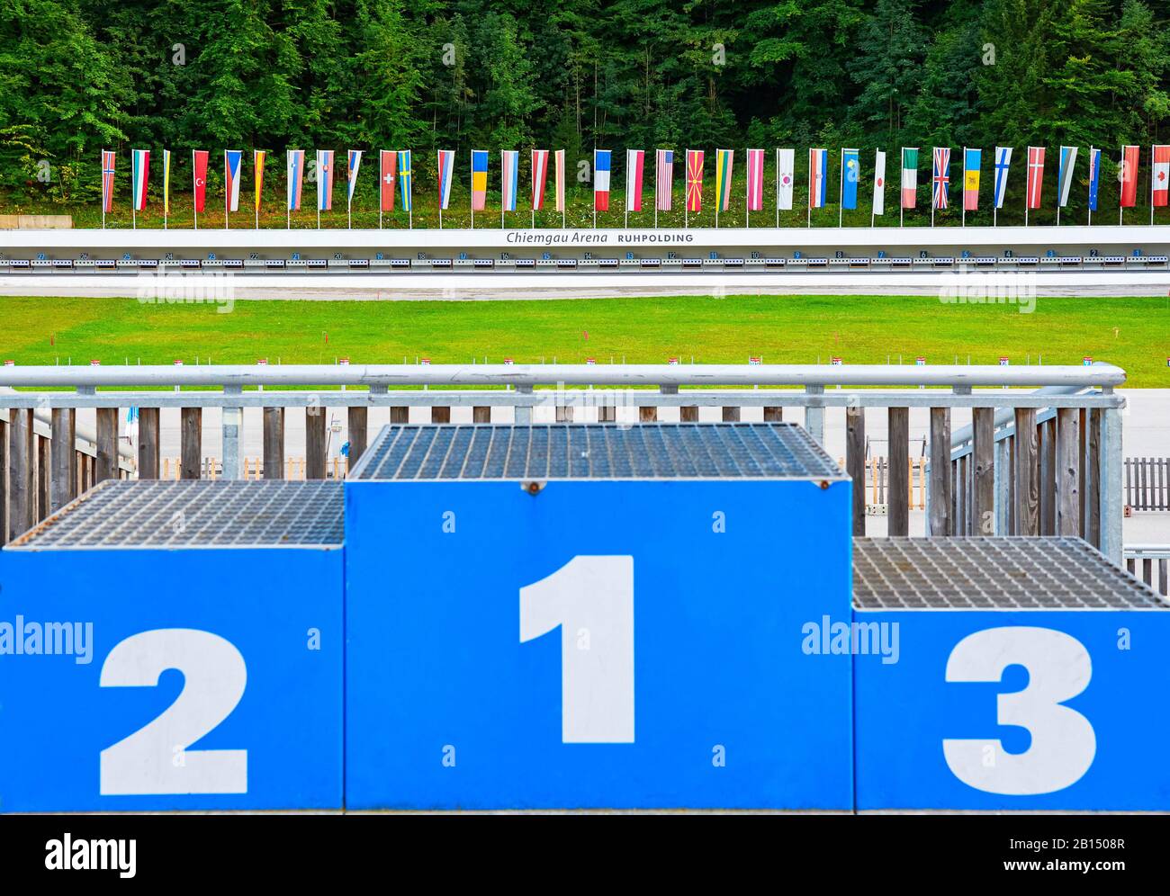 Besuch der Chiemgauer Arena - Biathlonstadion in Ruhpolding, Deutschland Stockfoto