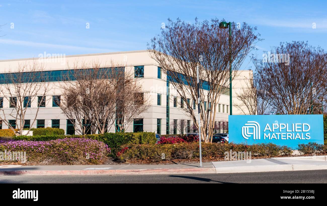 Februar 2020 Santa Clara/CA/USA - Sitz Für Angewandte Materialien im Silicon Valley; Applied Materials, Inc. Ist ein amerikanisches Unternehmen, das i betreibt Stockfoto