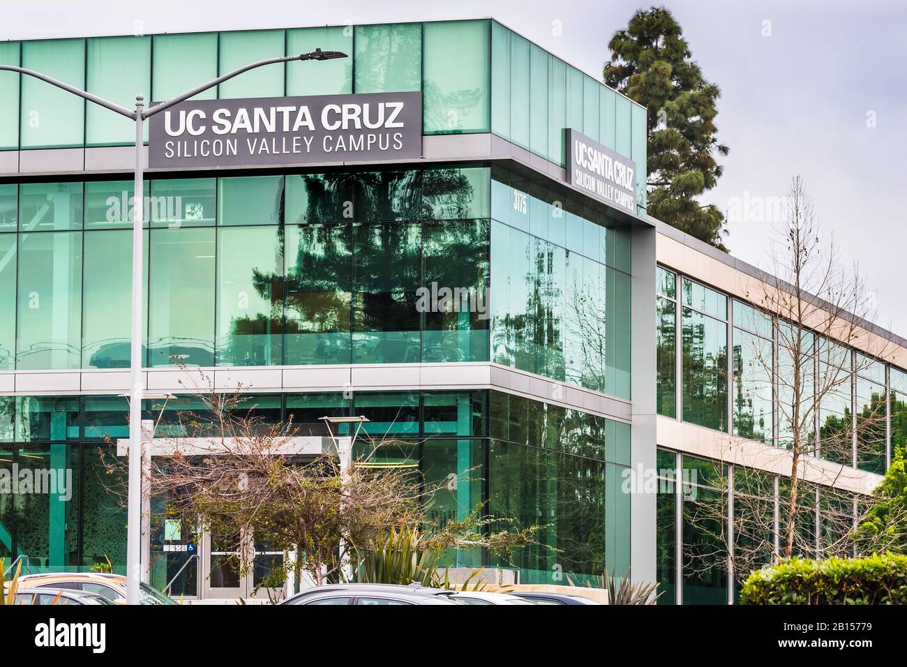 Februar 2020 Santa Clara/CA/USA - UC Santa Cruz Campus im Silicon Valley; UC Santa Cruz oder UCSC ist eine öffentliche Forschungsuniversität in Santa Cruz, Cal Stockfoto