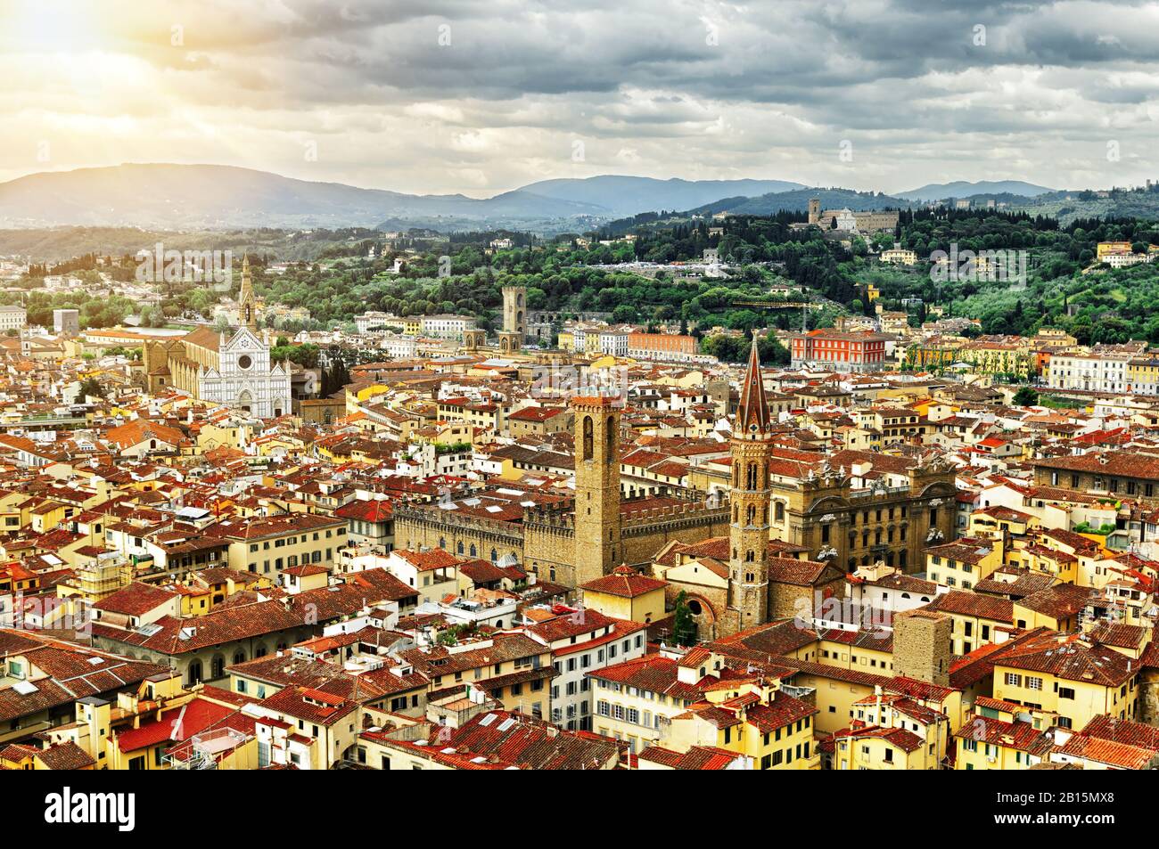 Blick auf Florenz vom Dom zum Palazzo Vecchio und zur Basilika Santa Croce, Italien Stockfoto