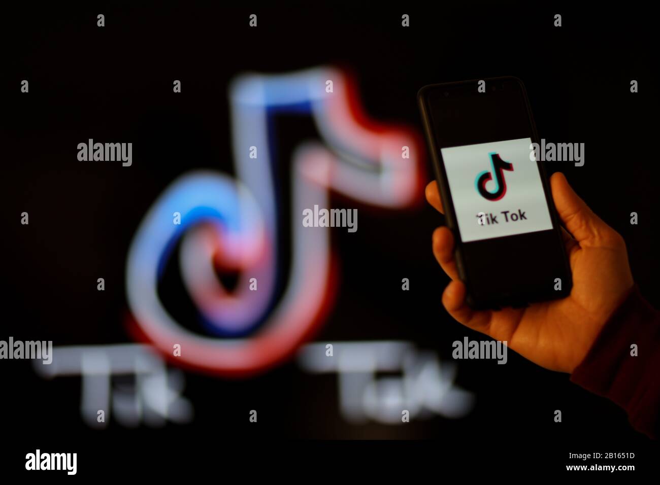 9. Februar 2020: Türkei: In Gaziantep, Türkei, wird auf einem Smartphone eine Social Video App von Tik Tok angezeigt. Die Tik Tok App, die von der chinesischen Firma Bite Dance ins Leben gerufen wurde, wurde 2017 als Video-Sharing-Plattform gestartet (Credit Image: © Muhammad Ata/IMAGESLIVE via ZUMA Wire) Stockfoto