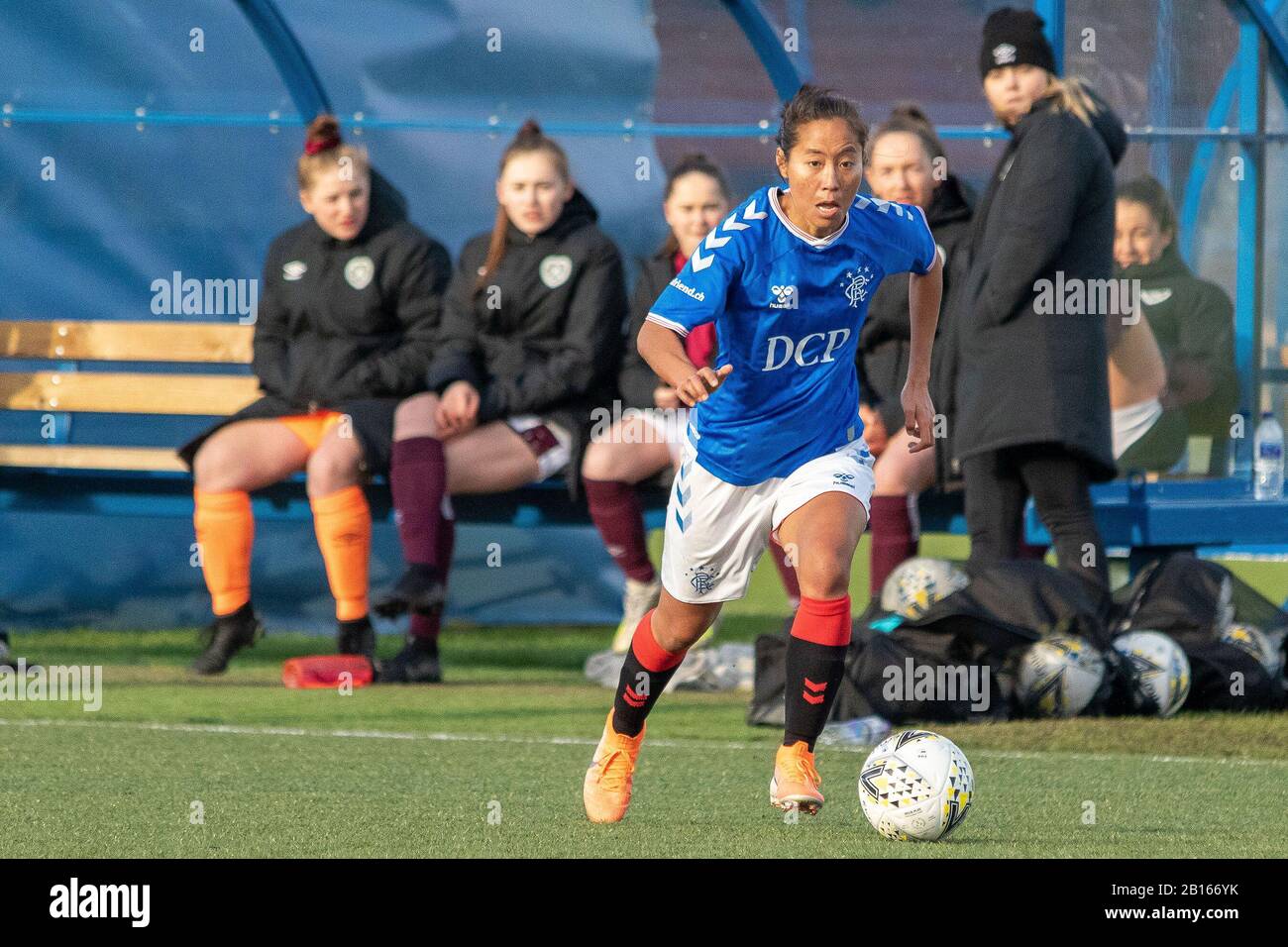 Glasgow, Großbritannien. Februar 2020. Bala Devi vom Rangers FC gibt ihr Ligadebüt während der Scottish Building Society Scottish Women's Premier League 1 Fixture Rangers FC vs Heart of Midlothian FC im Hummel Training Center, Glasgow, 23. Februar 2020 - Credit: Colin Poultney/Alamy Live News Stockfoto