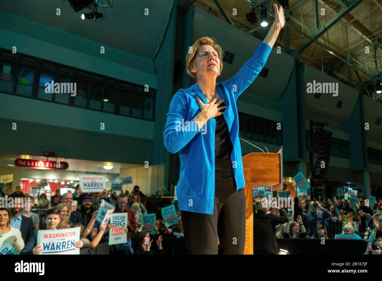 Senator Elizabeth Warren spricht auf einer Wahlkampfveranstaltung im Seattle Center am 22. Februar 2020 in Seattle, Washington. Stockfoto