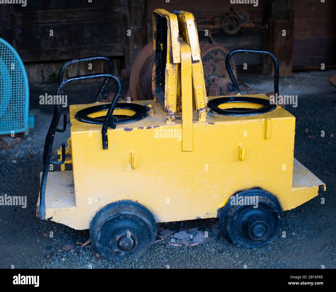 Alte mobile Toilette im Britannia Mine Museum in Britannia Beach, British Columbia, Kanada Stockfoto