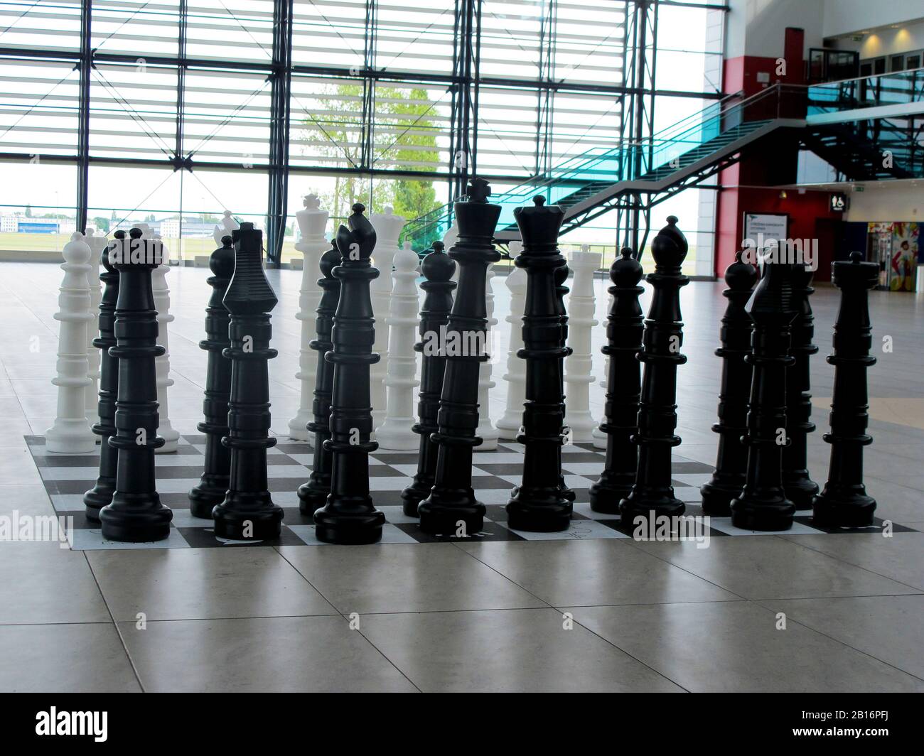 Riesenschach. Flughafen Prag, Tschechien Stockfoto