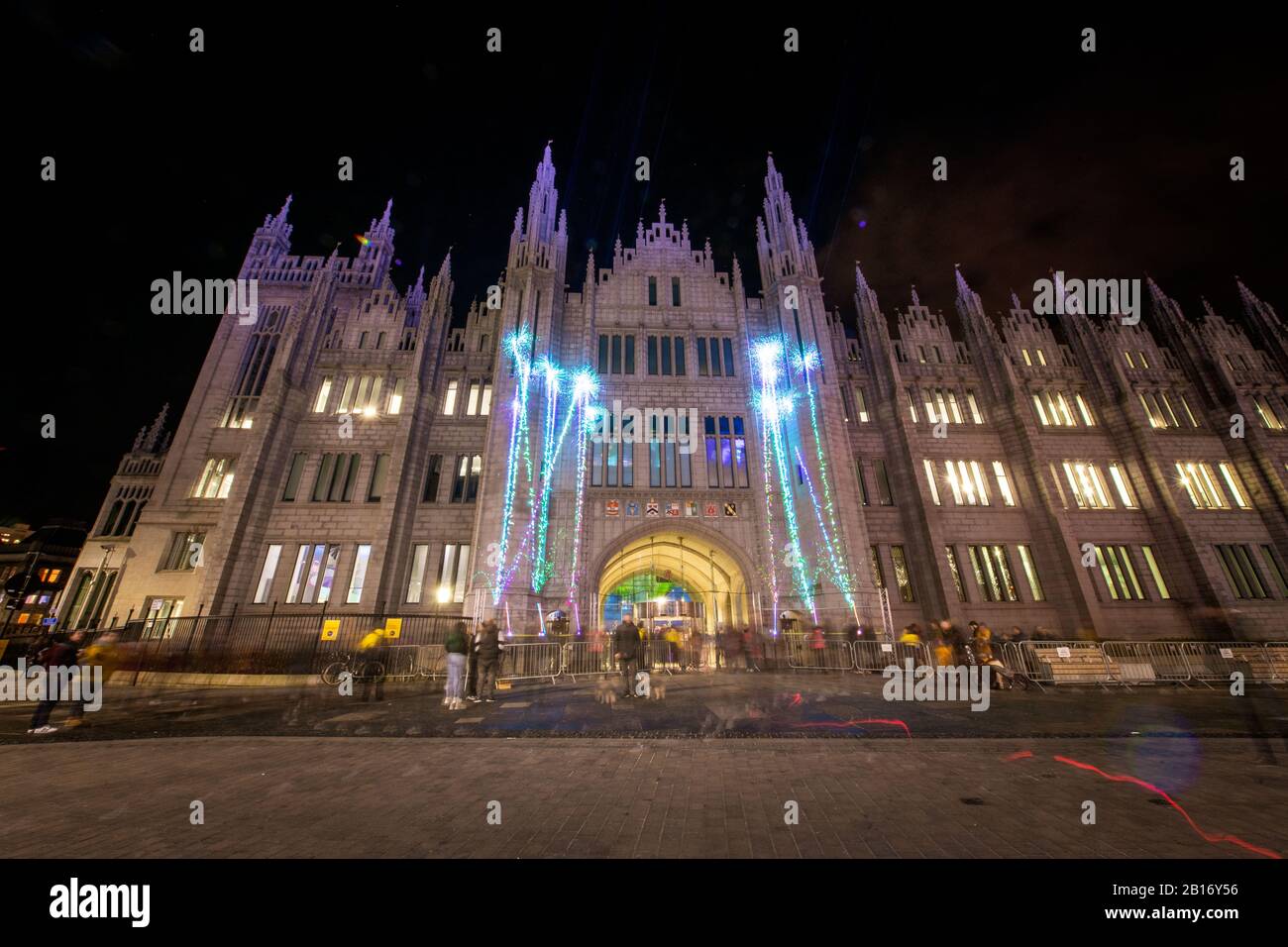 Pictured Marischal College 'Rainbow Laser Flares' von Seb Lee-Delisle SPECTRA, Schottlands Festival of Light, kehrt nach Aberdeen zurück Stockfoto