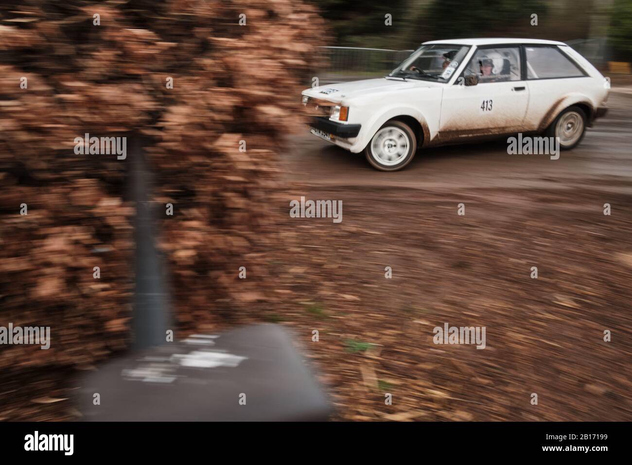 Stoneleigh Park, Warwickshire, Großbritannien. Februar 2020. Rallye-Fahrer Martin Husband fährt während des Race-Retro-Rennens 2020 auf dem Stoneleigh Park Circuit den Rallye-Wagen Talbot Sunbeam Lotus Group 2. Foto von Gergo Toth / Alamy Live News Stockfoto