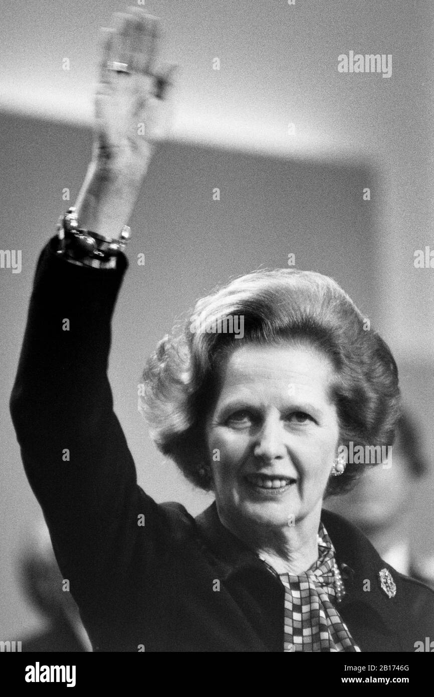 Premierministerin Margaret Thatcher auf der konservativen Konferenz von 1984. Am Tag nach dem nächtlichen Bombenanschlag auf Das Grand Hotel. Stockfoto