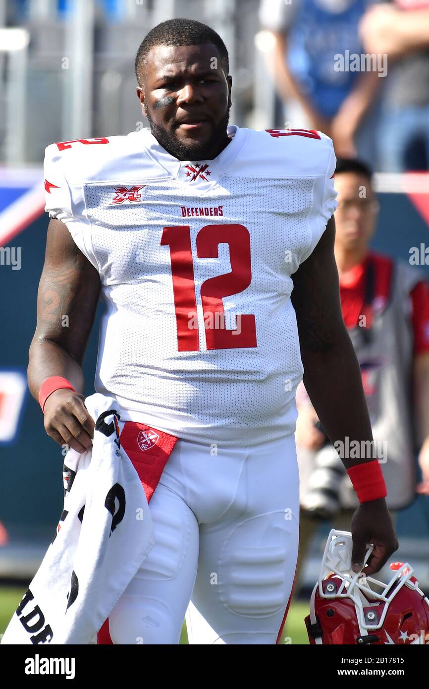 Carson, Kalifornien. Februar 2020. DC Defenders Quarterback Cardale Jones #12 während des Vorspiels des XFL-Fußballspiels gegen die DC-Verteidiger im Dignity Heath Sports Park in Carson, Kalifornien.Mandatory Photo Credit: Louis Lopez/CSM/Alamy Live News Stockfoto