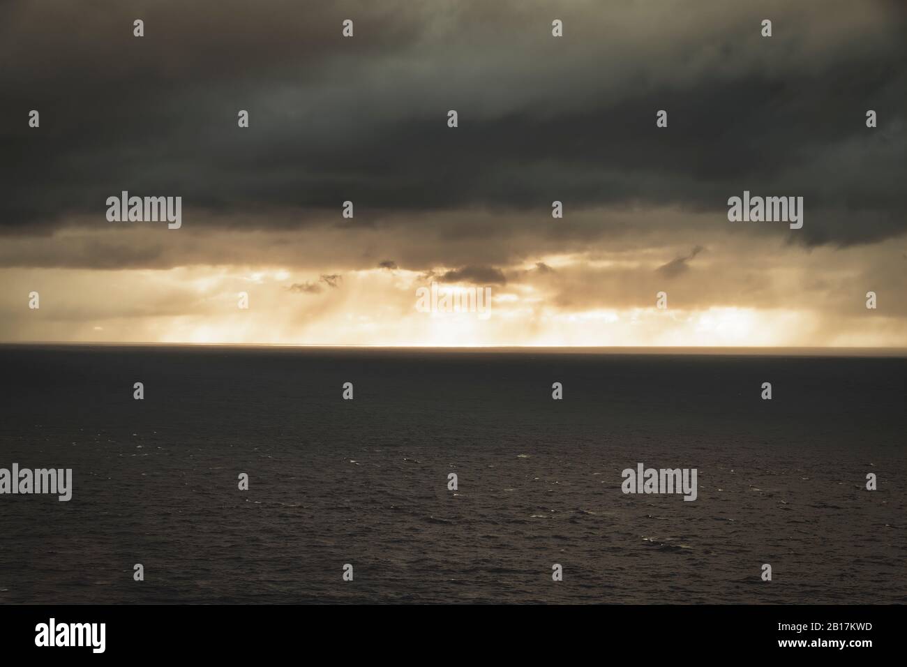 Schottland, Caithness, Blick auf Pentland Firth von Dunnet Head. Stockfoto