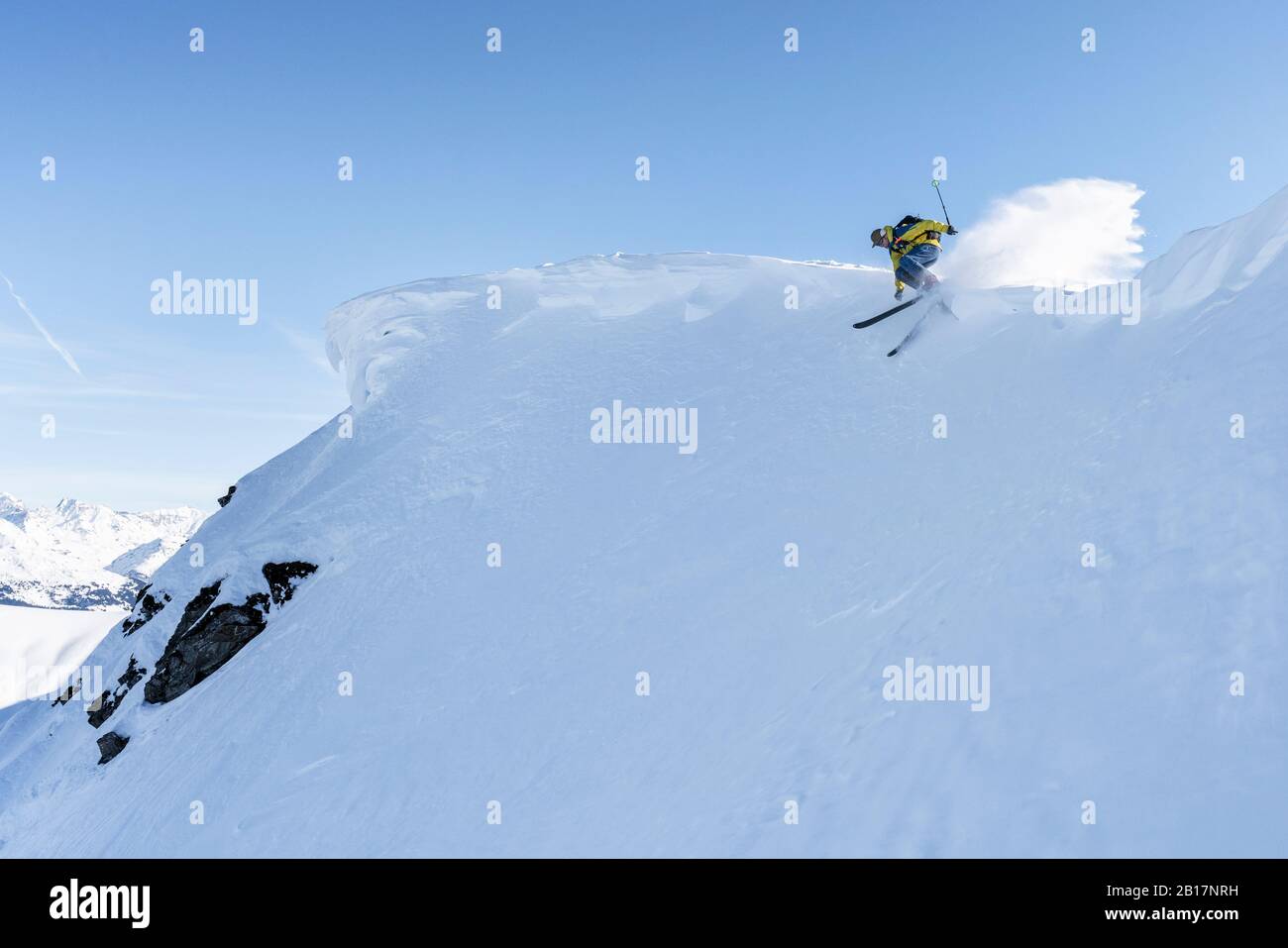 Skifahrer, Abfahrtsski, Graubünden, Schweiz Stockfoto
