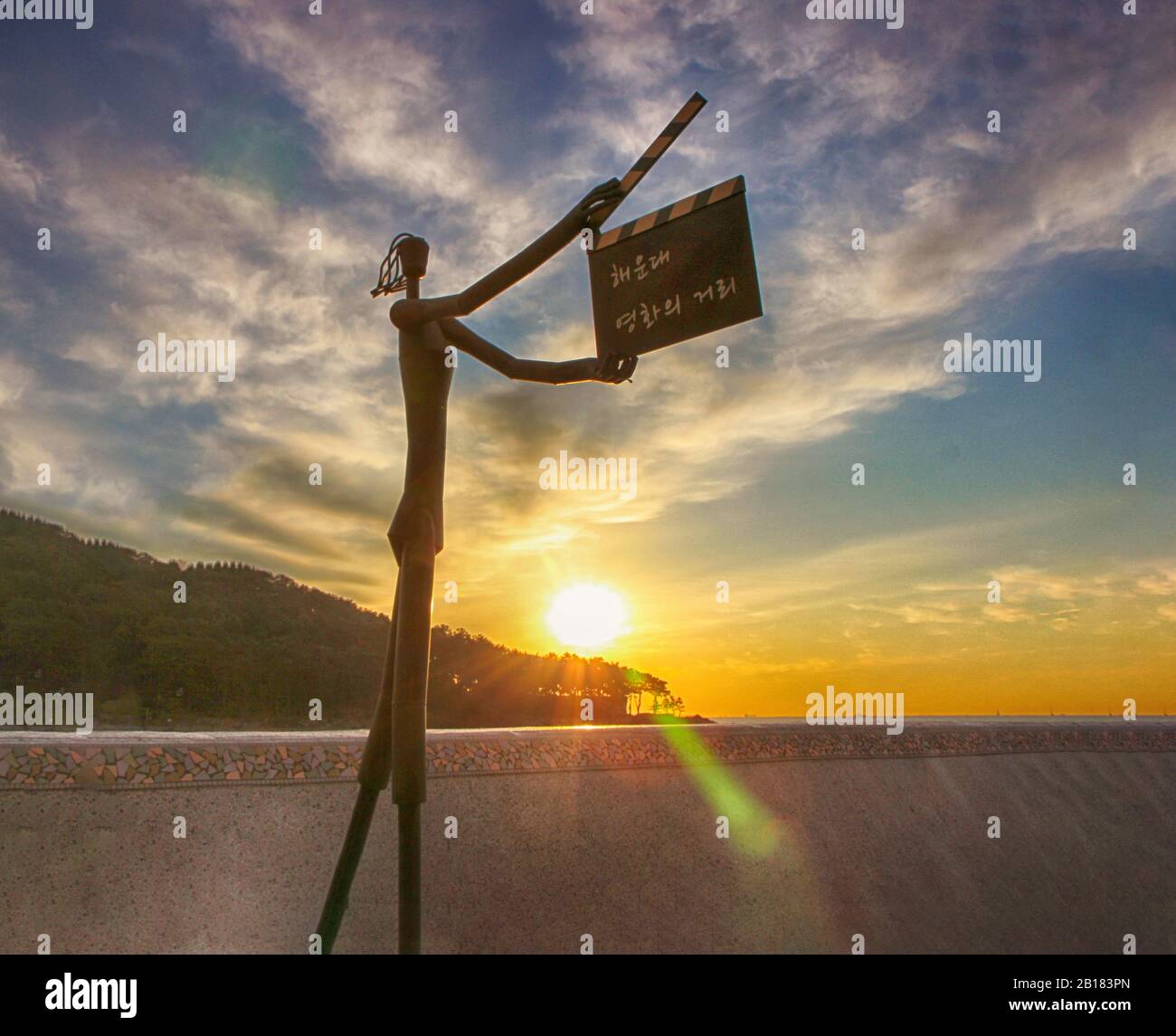 Sonnenaufgang in Haeundae Beach bei Neujahr, Busan, Südkorea, Asien. Stockfoto